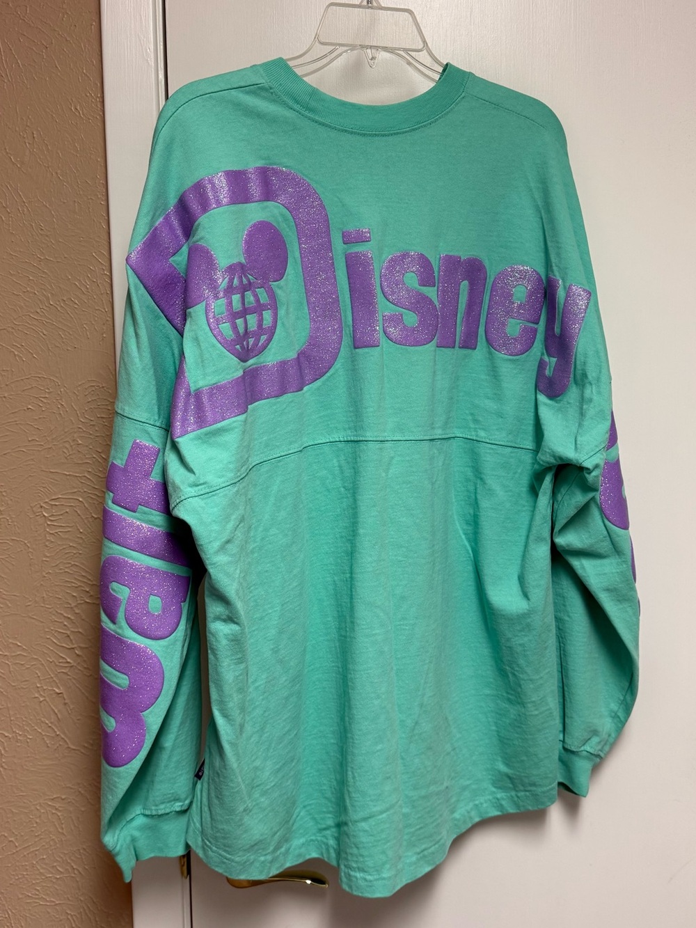 EUC, WALT DISNEY WORLD, Collector Spirit Jersey